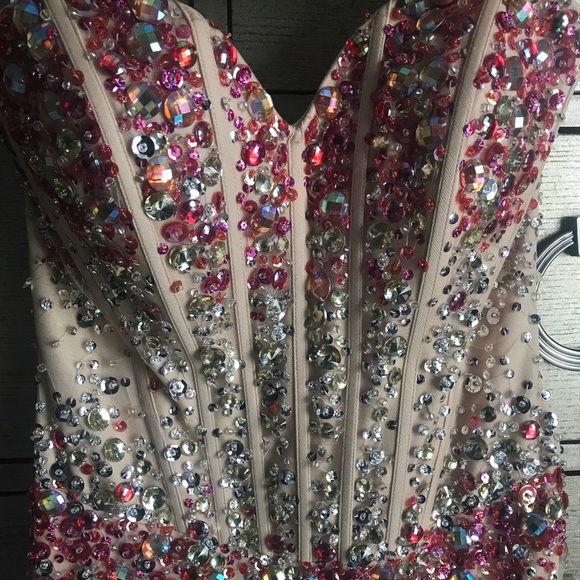 Prom Dress- So sweet boutique - Picture 3 of 5